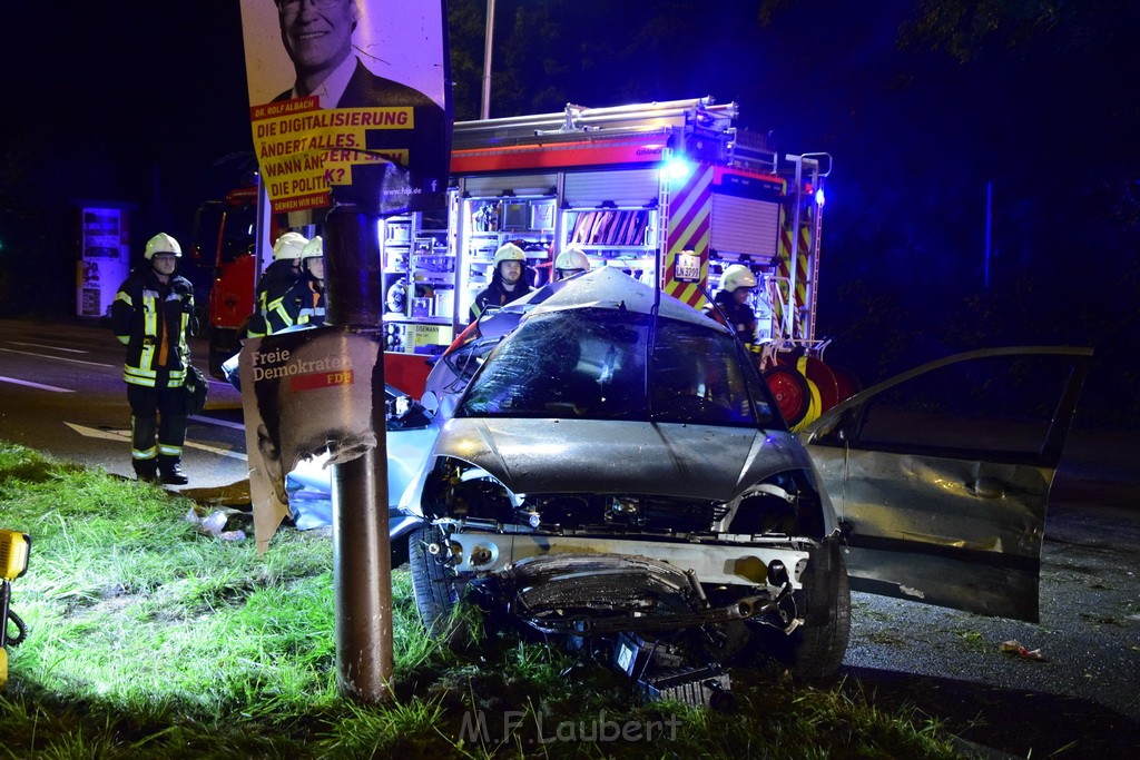 Schwerer VU Koeln Dellbrueck Bergisch Gladbacherstr Herler Ring P039.JPG - Miklos Laubert